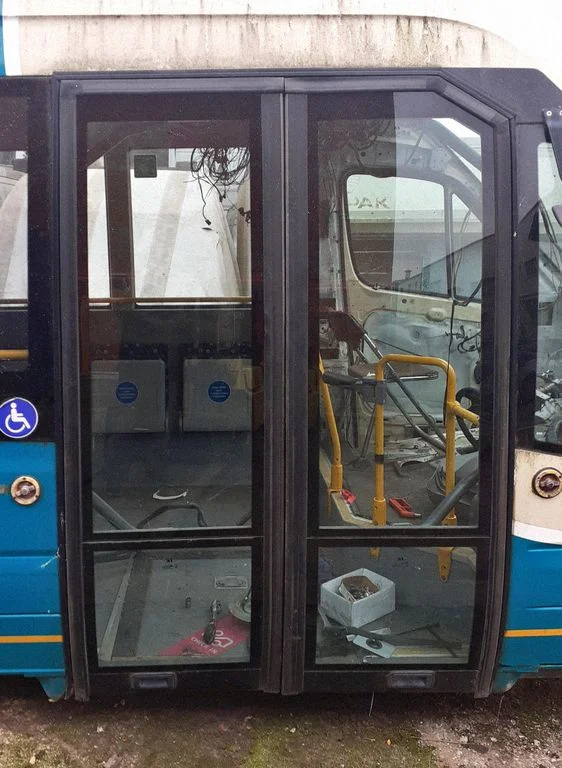 Front door – front right