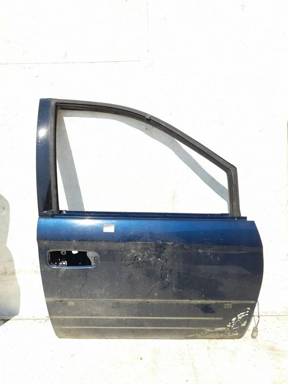 Front door – Chrysler Voyager (2004-2007)