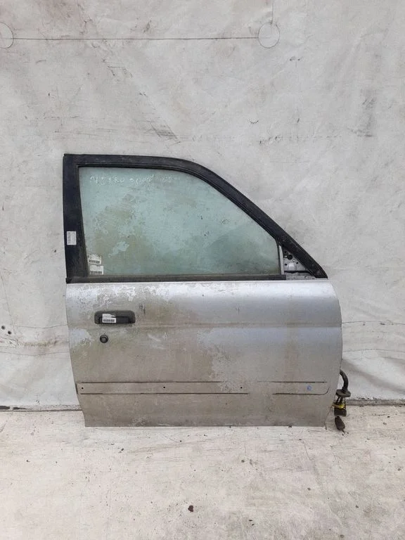 Esiuks – Mitsubishi Pajero Sport I (1996-2008)