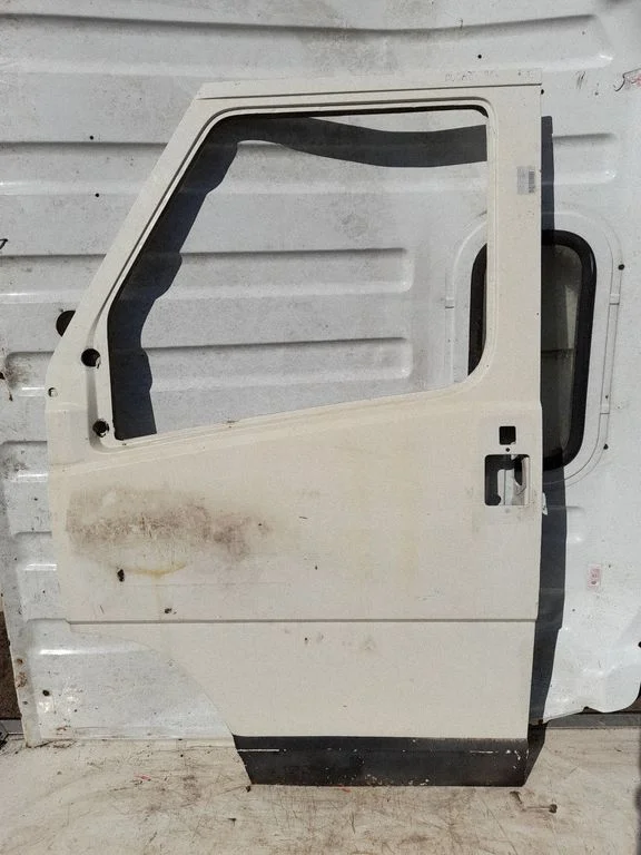 Esiuks 7682251