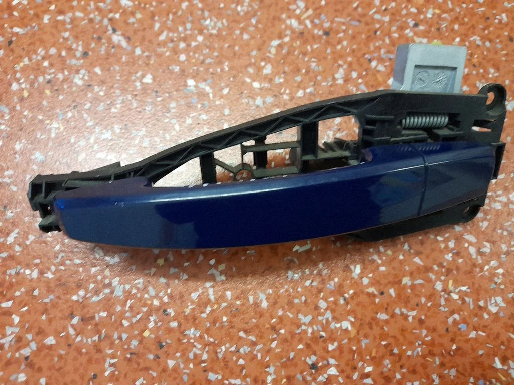Front door exterior handle – Opel Zafira B (2005-2014)