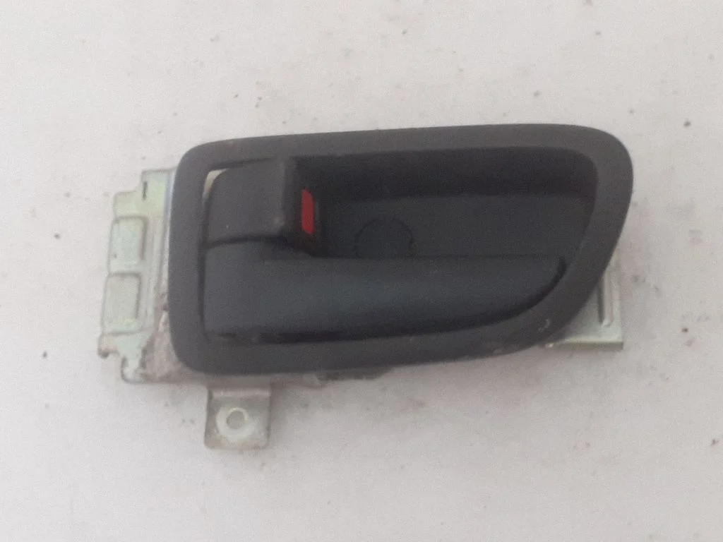 Rear door interior handle – Ford Ranger (2007-2011)