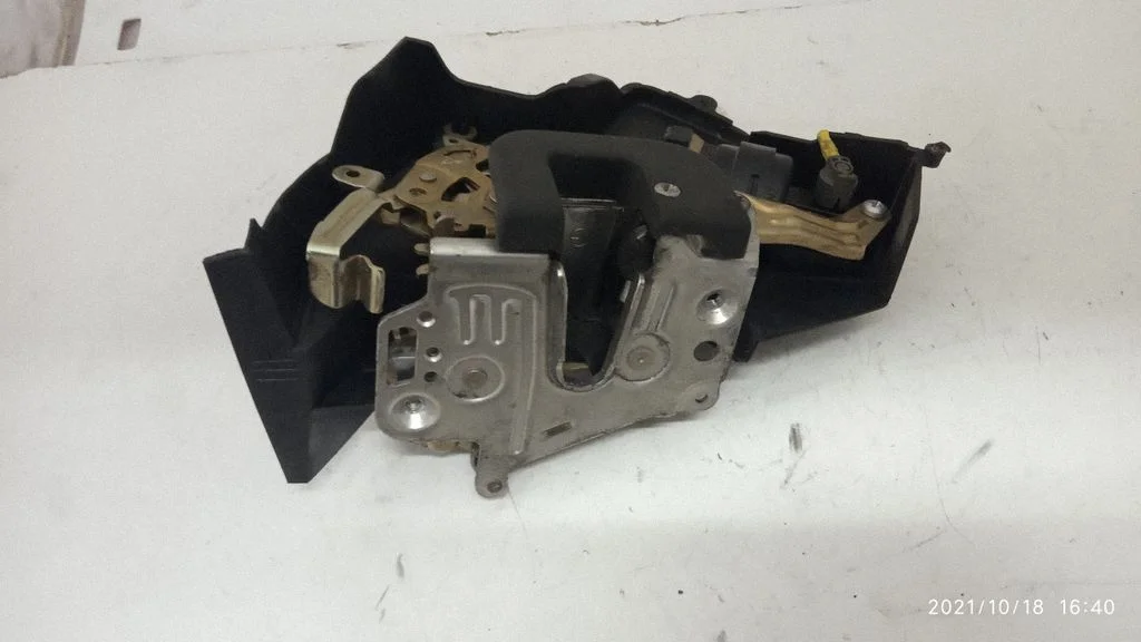 Rear door lock – Mercedes-Benz E-Class W210 (1995-2002)