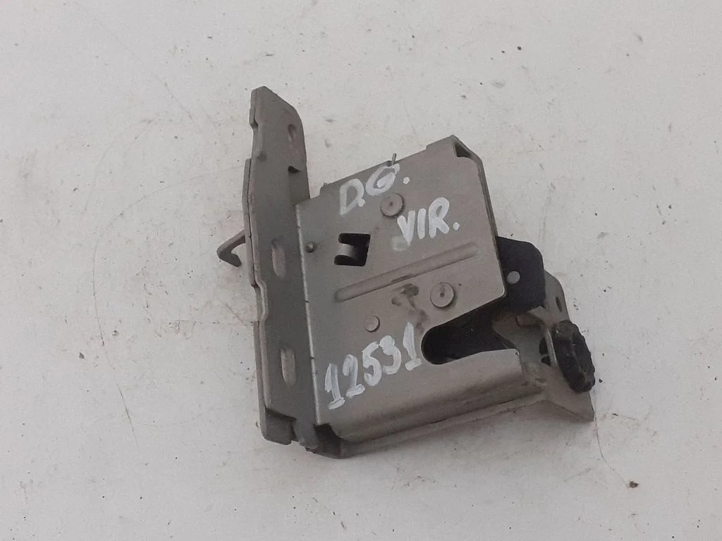 Rear door lock BK31V43286AD