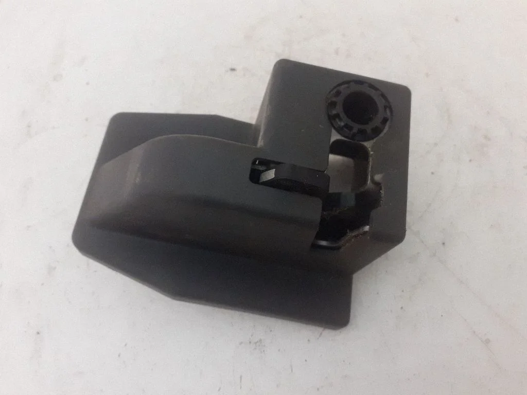 Rear door lock BK31V43287AB