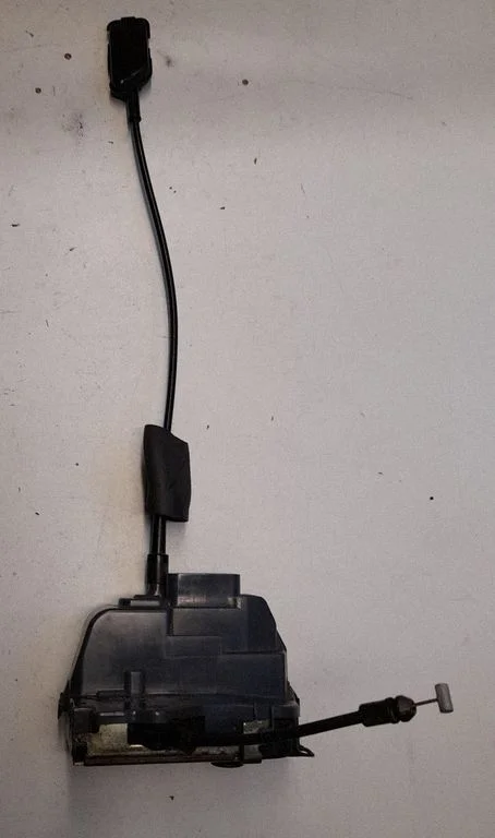 Rear door lock 012897Z98