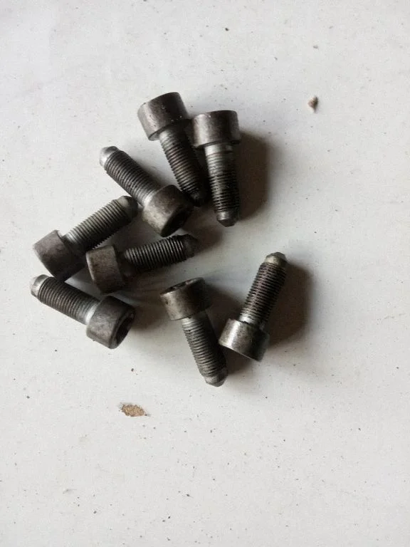 Nuts/bolts