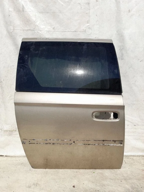 Esiukse ülemine hing 4717632AH – Dodge Grand Caravan (2000-2007)