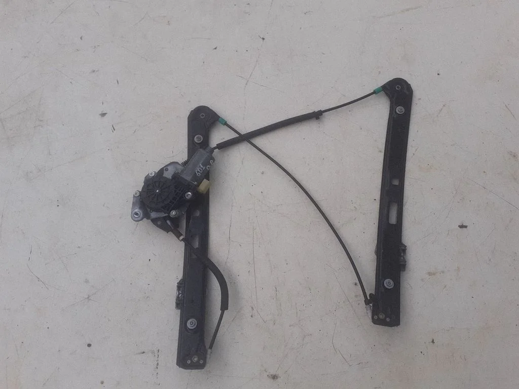 Esiukse elektriline aknatõstuk mootoriga – BMW 3-seeria E46 (1998-2005)