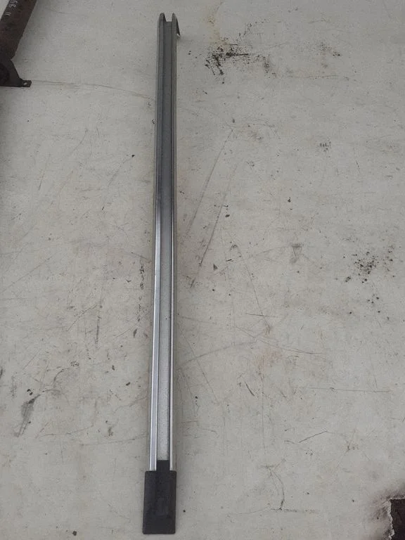 Augšējā rullīša vadotne/ augšējā eņģe BK31250K18BB