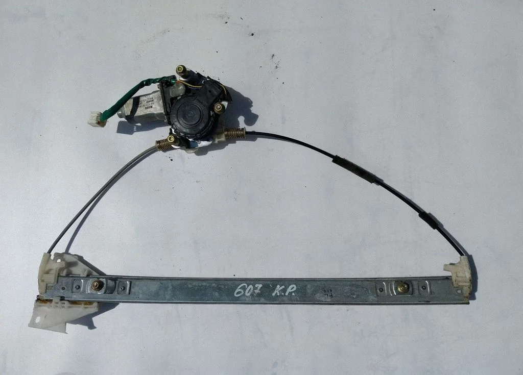 Front door electric window regulator 3630161892 – Mazda MPV II LW (1999-2007)
