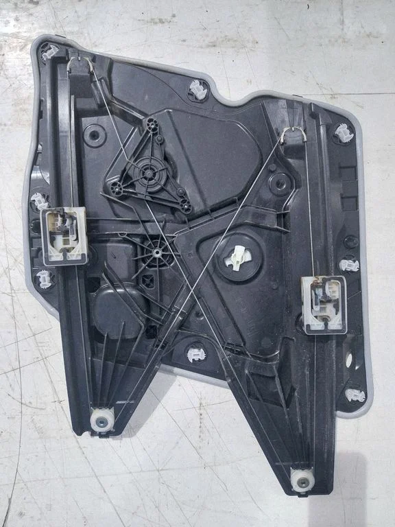 Front door window regulator with motor – Skoda Octavia Mk4 (2019-)