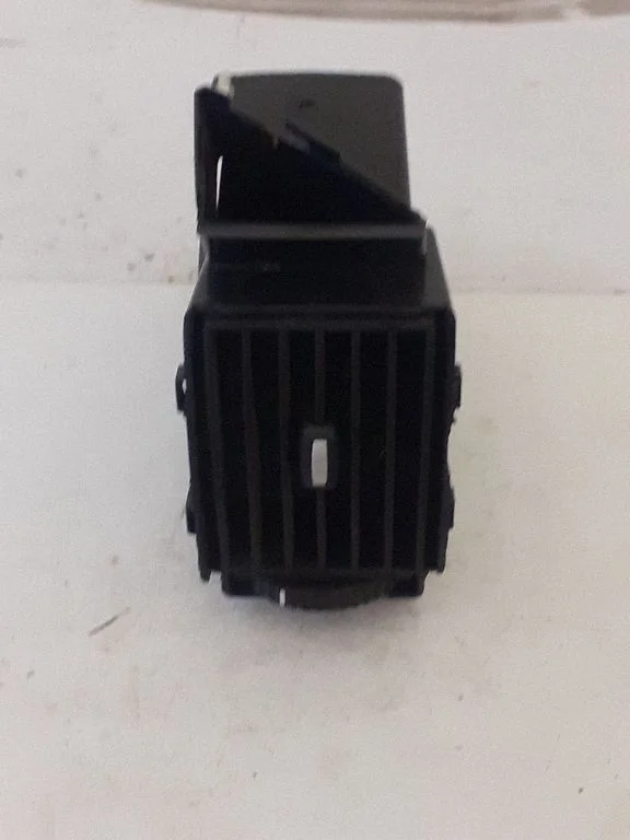Paneļa gaisa restītes LS385812