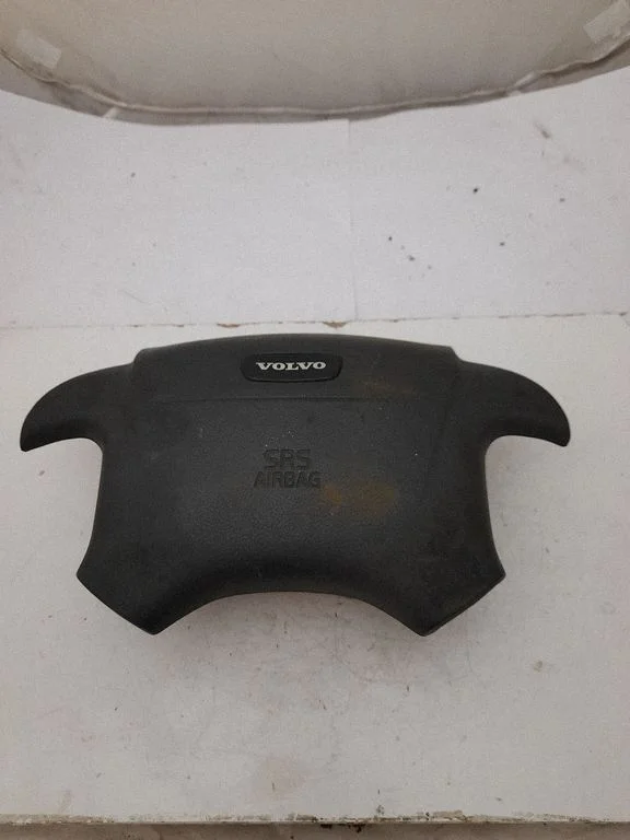 Steering wheel airbag – Volvo S70 V70 V70 XC (1997-2000)