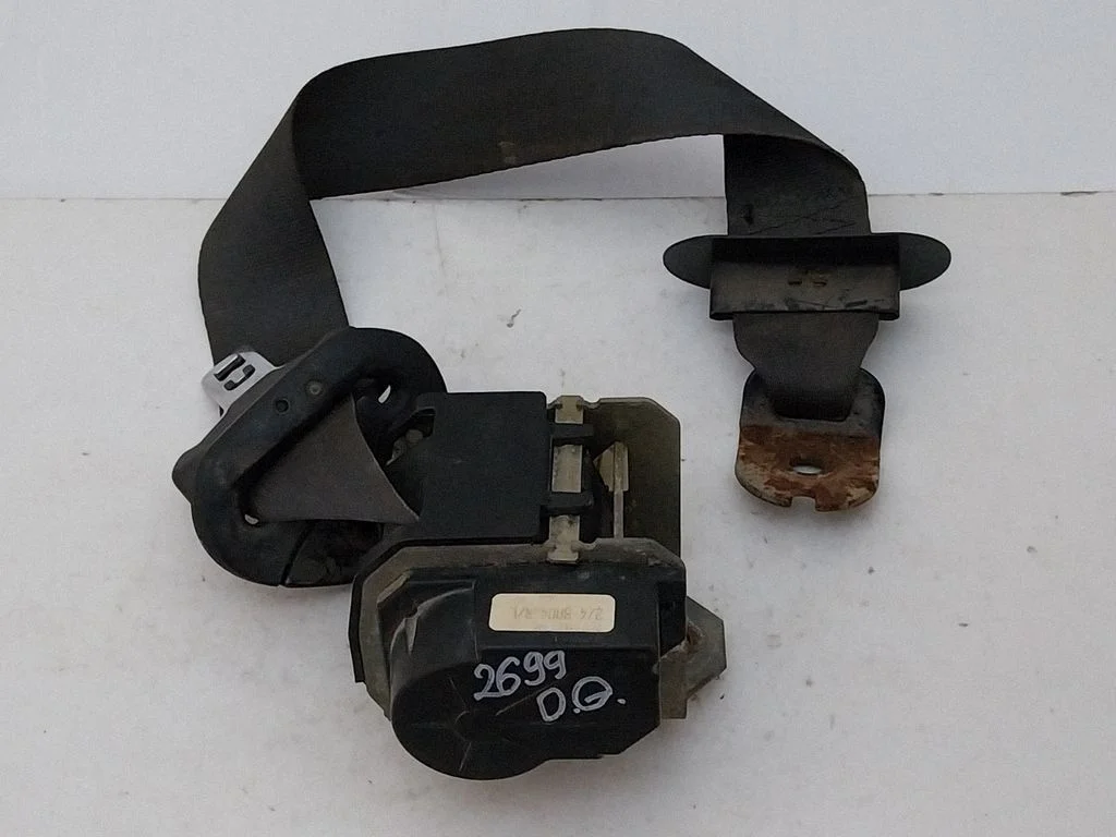 Tagumine turvavöö 98BBC611B68DW