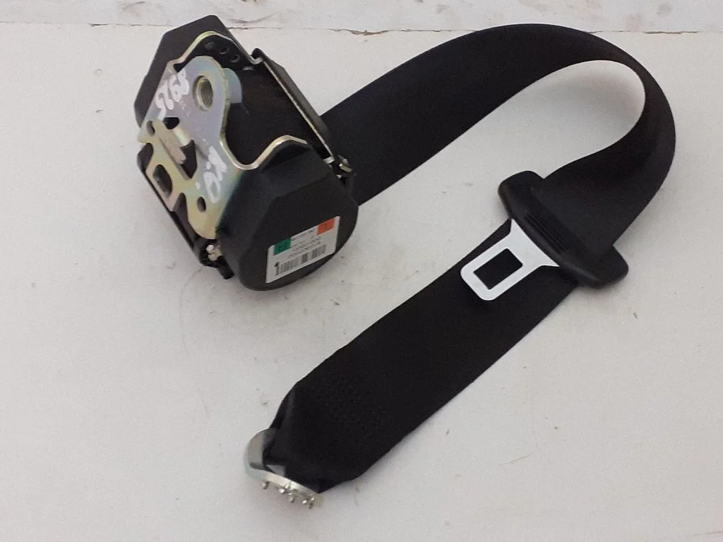 Rear seatbelt – Audi A5 8T 8F (2007-2016)