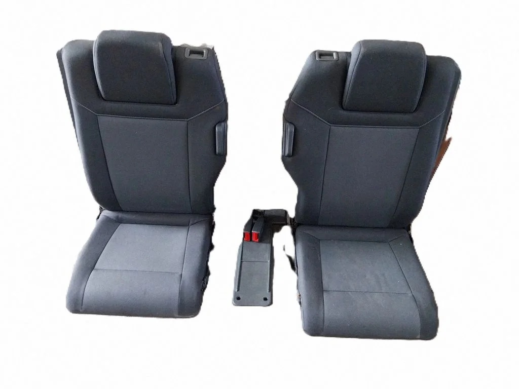 Rear seat 13193111