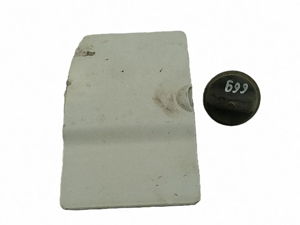 Fuel tank cap – Opel Vivaro (2001-2014)