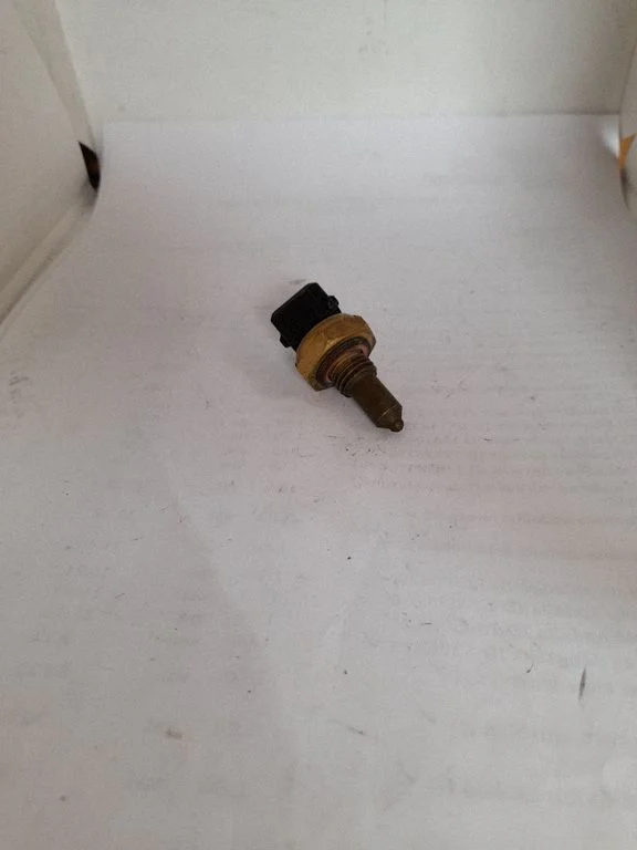 Coolant temperature sensor