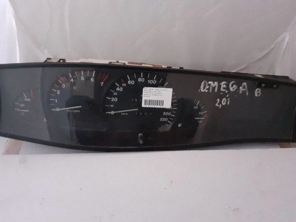 Spidometrs (instrumentu panelis) – Opel Omega B1 (1994-1999)