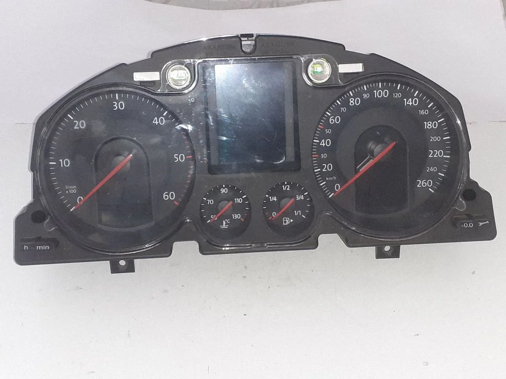 Speedometer (instrument cluster) – Volkswagen Passat B6 (2005-2010)