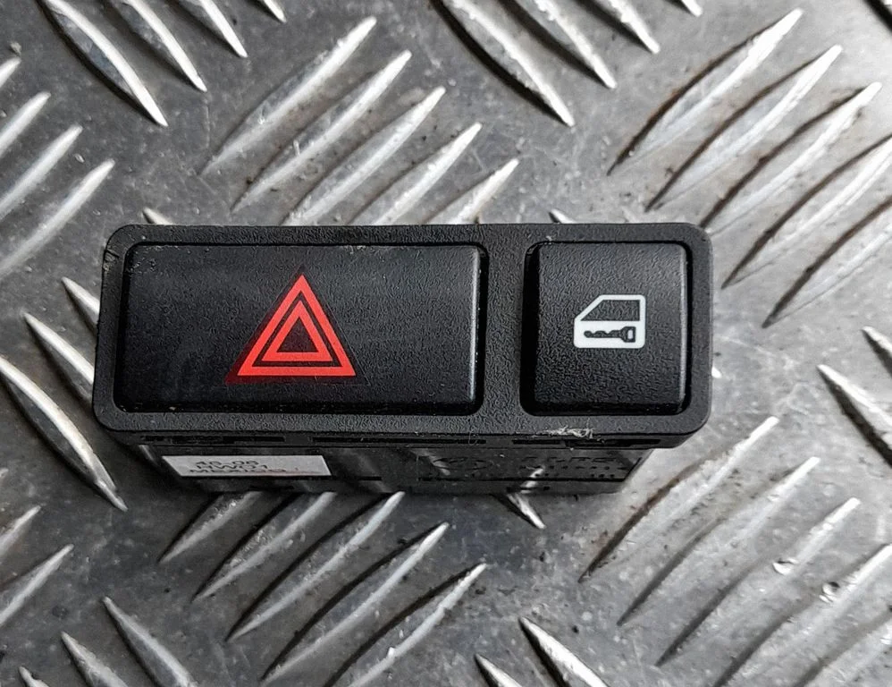 Hazard light switch