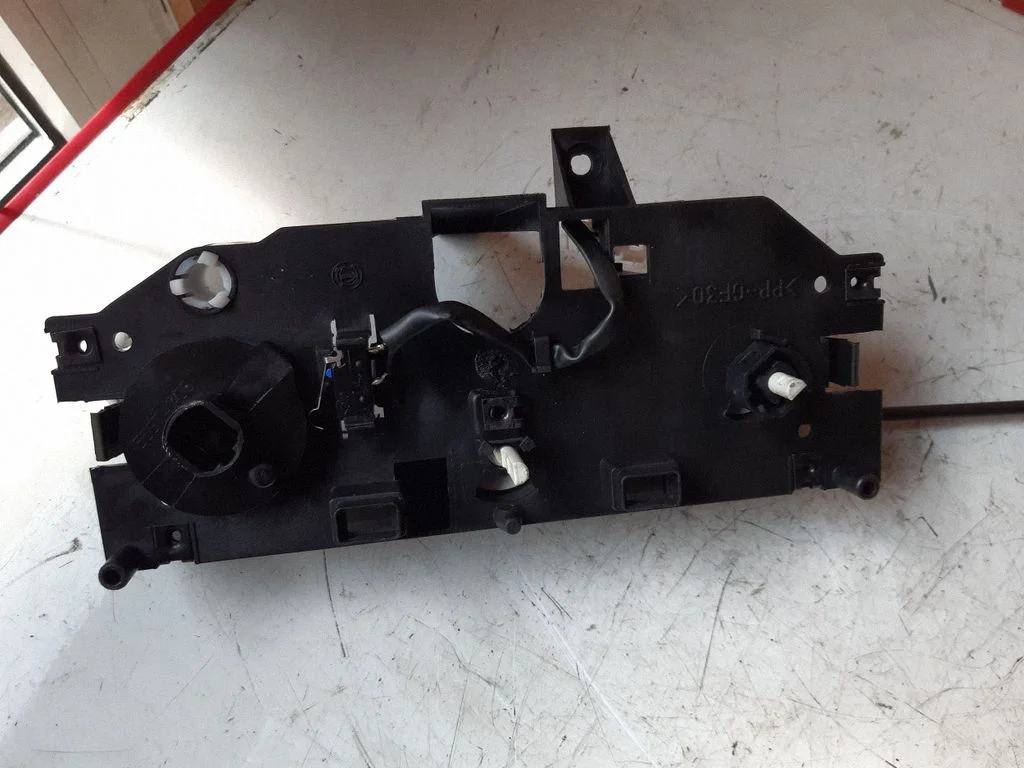 Salona ventilatora regulēšanas slēdzis – Iveco Daily 6th gen (2014-)