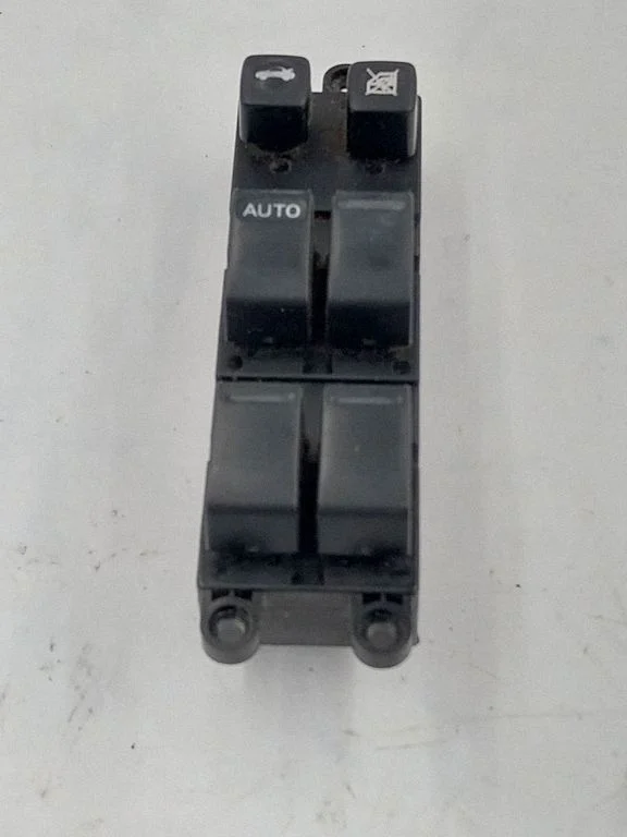 Elektrisko logu slēdzis 25401AV640