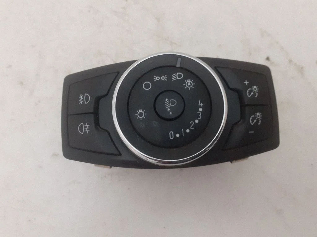 Gaismu slēdzis BM5T13A024CE
