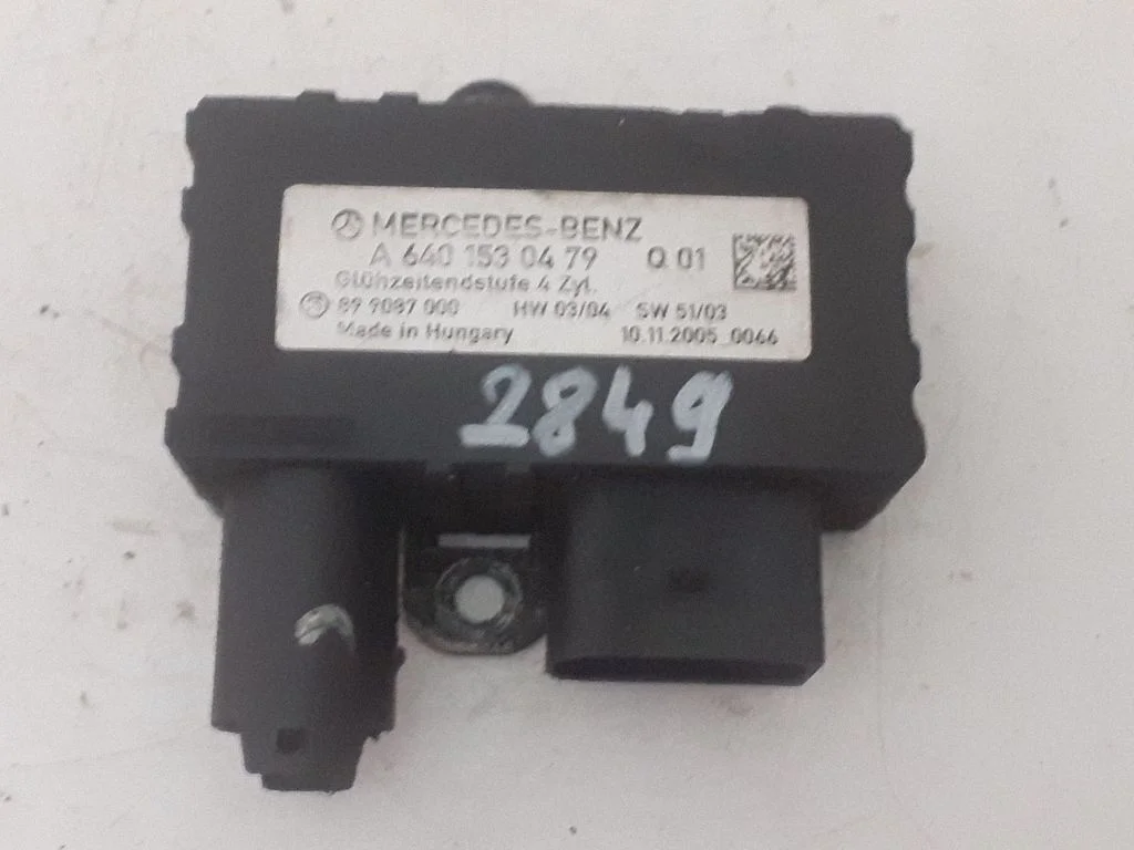 Glow plug pre-heat relay A6401530479