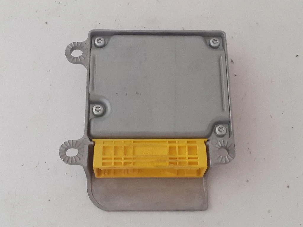 Airbag control unit/module – Skoda Roomster (5J) (2006-2015)