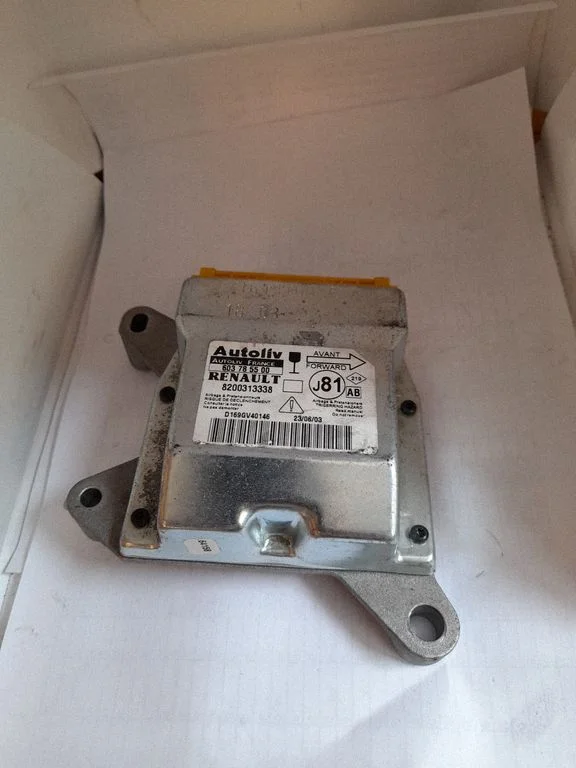 Airbag control unit/module – Renault Espace IV (2002-2014)