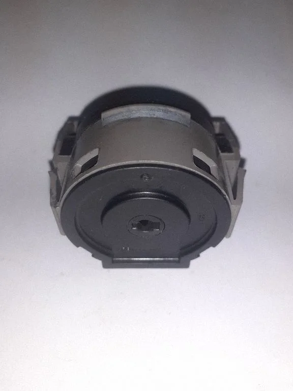 Aizdedzes slēdzene AA6T11572AA