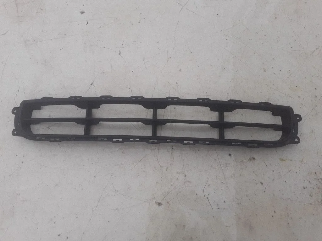 Front grill 865611D050