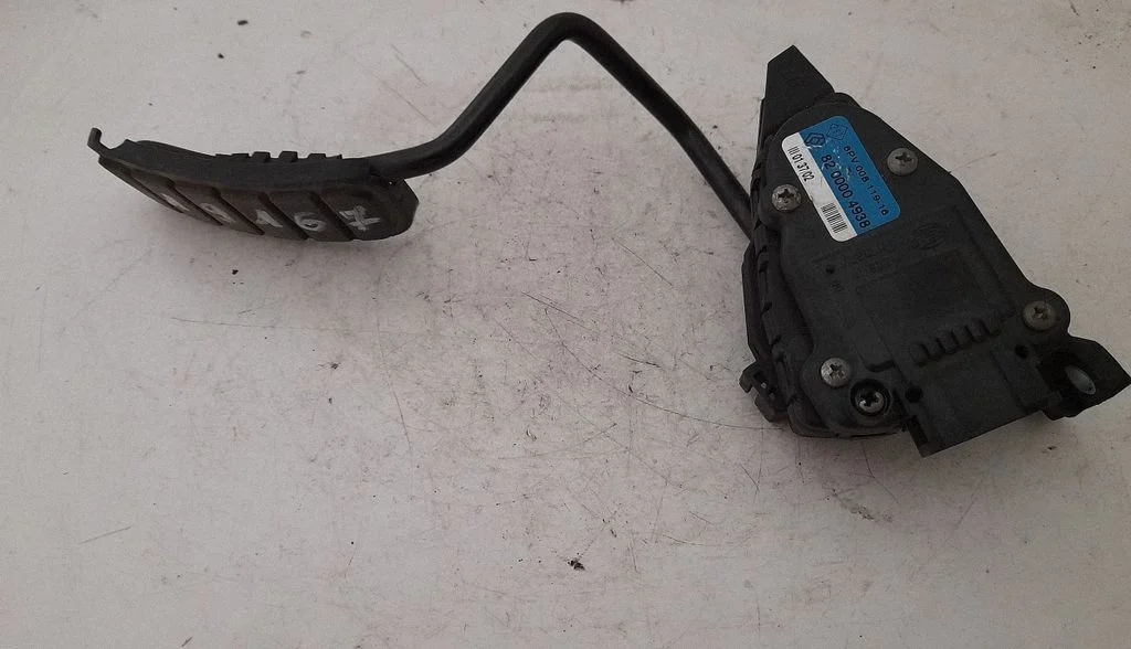 Accelerator throttle pedal 8200004938