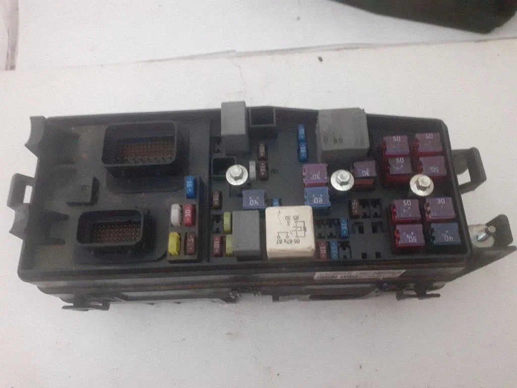 Moduł bezpieczników 919504D050