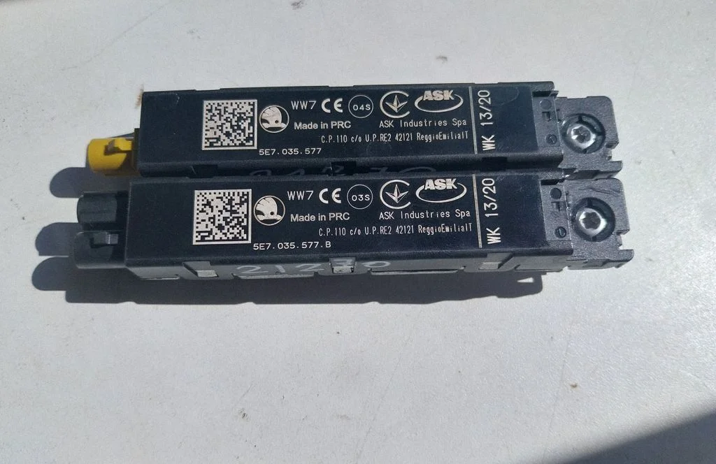 Aerial antenna amplifier 5E7035577