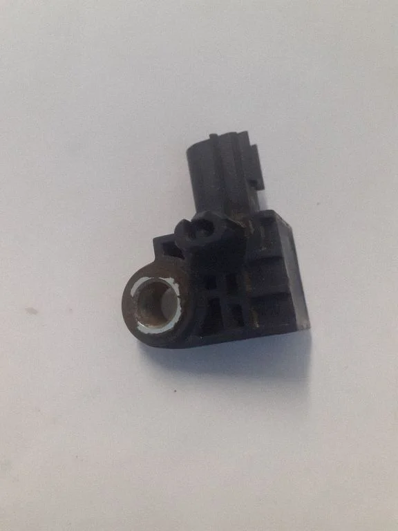 Drošības spilvenu trieciena sensors VFR3T14B006AA