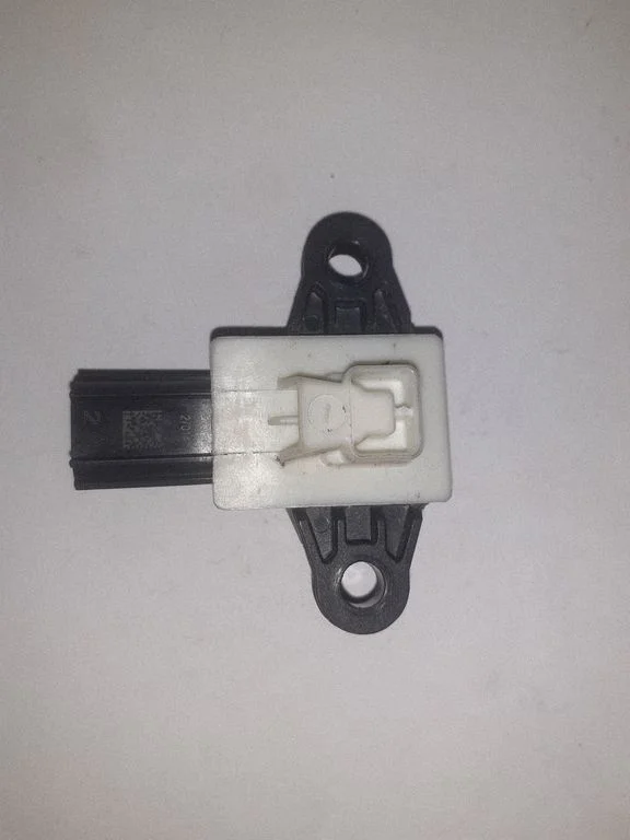 Drošības spilvenu trieciena sensors CK4T14C676AA