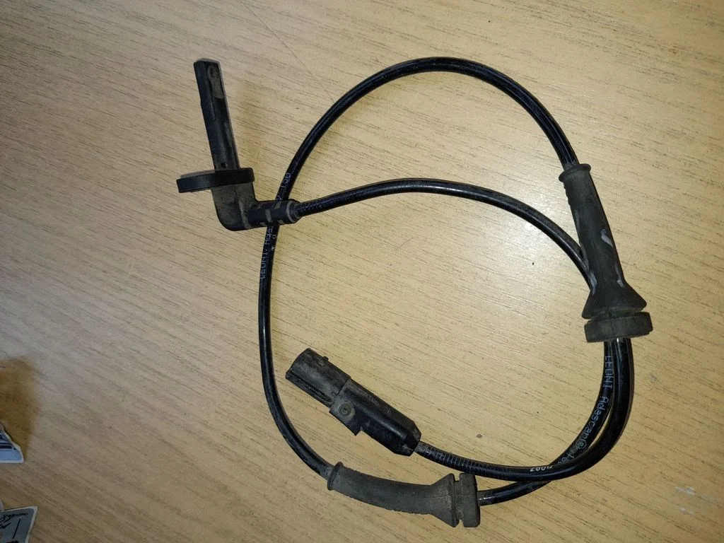 ABS rear brake sensor – Renault Master III (2010-2024)