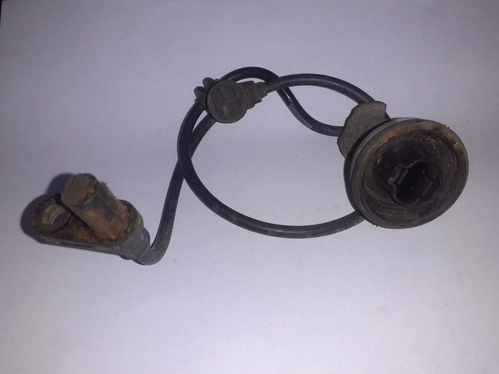 Tagumine piduri ABS-andur A1695400817