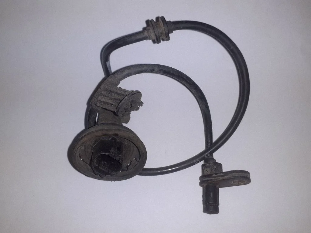 Tagumine piduri ABS-andur A1695400817