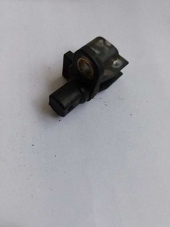 Tagumine piduri ABS-andur REARRIGHT