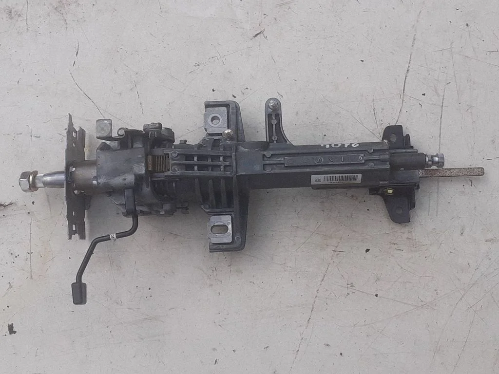 Wałek kierownicy – komplet 563104D100