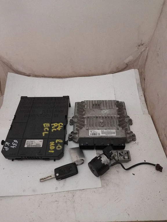 Engine ECU kit and lock set – Citroen C4 I (2004-2010)