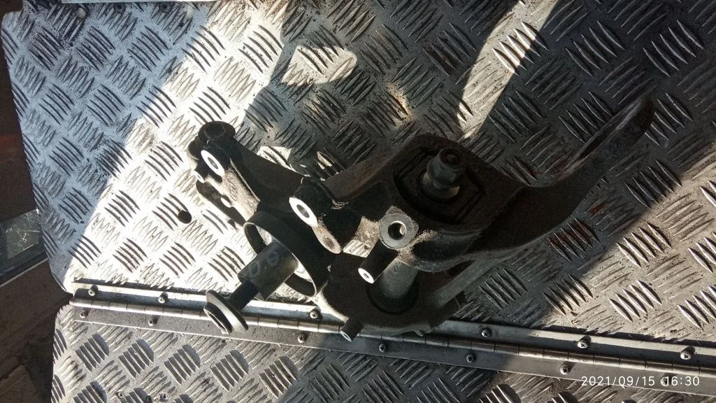 Other front suspension part – Audi A5 8T 8F (2007-2016)