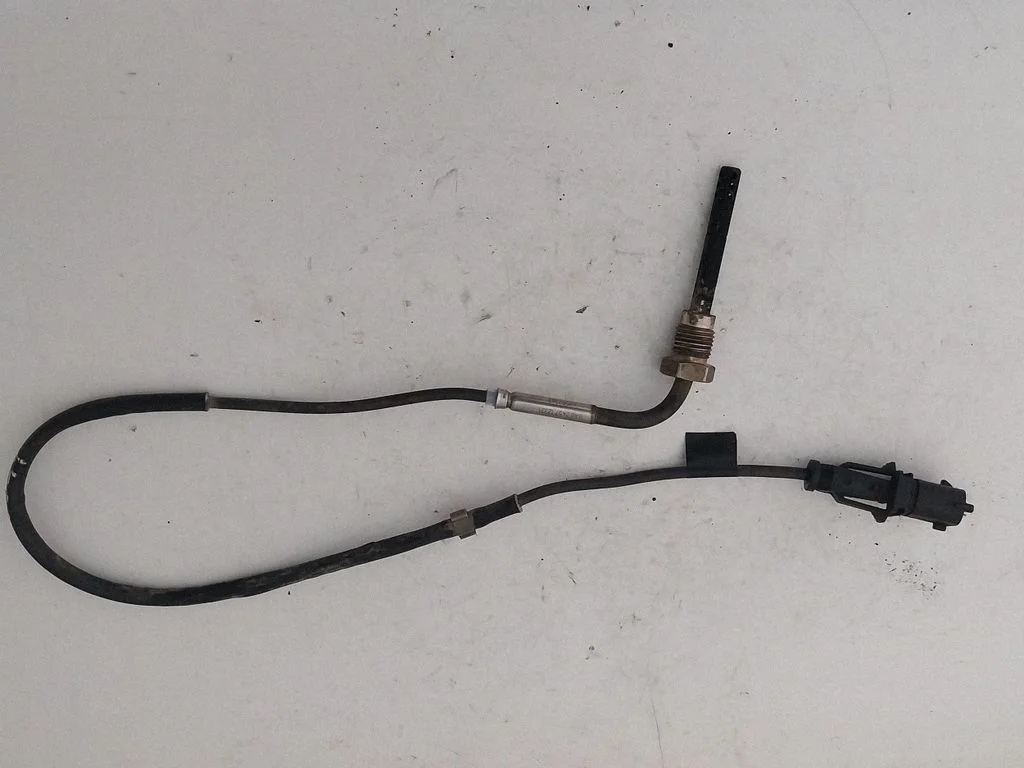 Exhaust gas temperature sensor 69502363