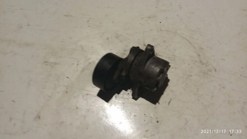 Alternator belt tensioner A6462000570