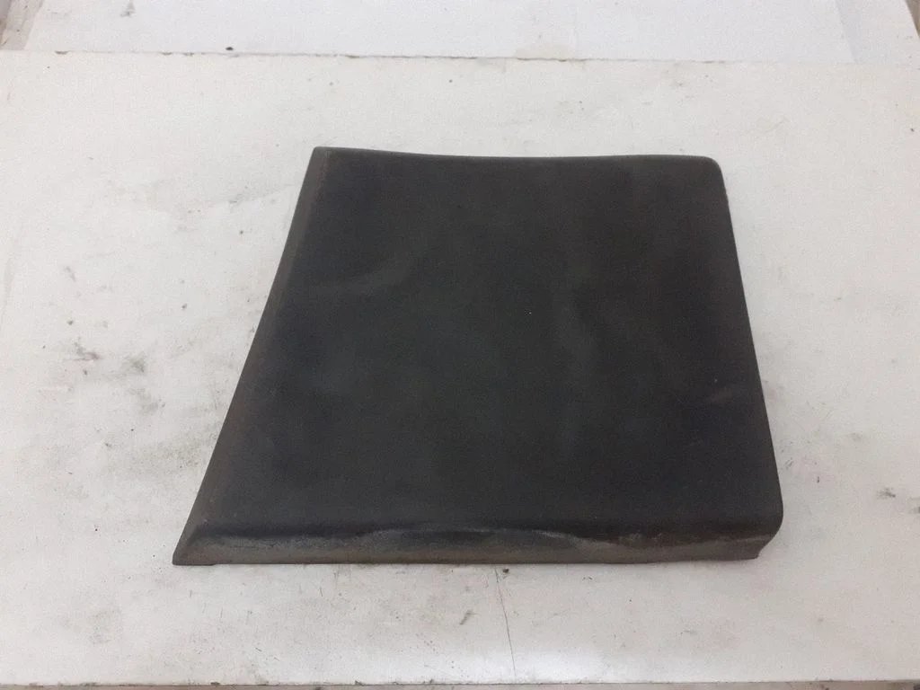 Moldings uz aizmugurējā spārna 1306892070