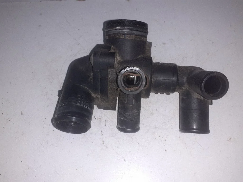 Thermostat housing – Ford Transit Custom (2013-2023)
